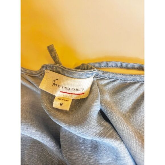 ￼two by Vince Compto ￼ sleeveless denim top ties at the back or the front size m - Picture 14 of 14